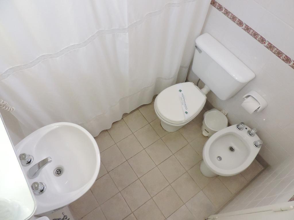Hotel Galicia Trelew Quarto foto